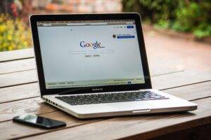 How Your Online Presence Dictates Whether Someone Chooses You or Your Competition featured image