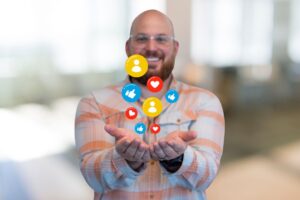 Social Media’s Role in Customer Relationship Management featured image